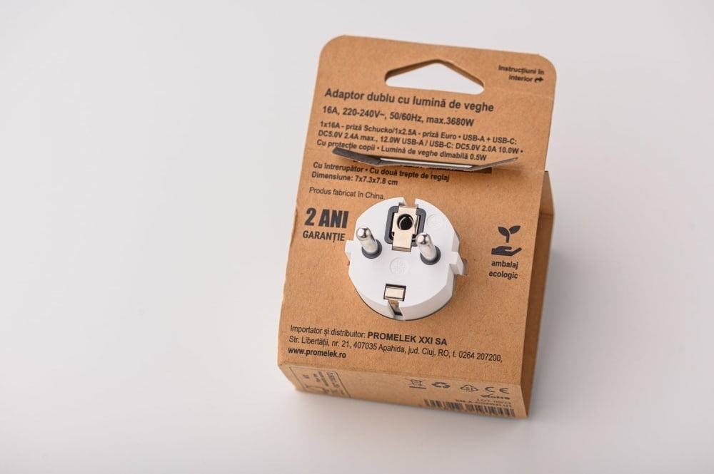 Adaptor dublu cu lumina veghe, 1x Schucko + 1x Euro, USB A+USB C, 16A 250V alb