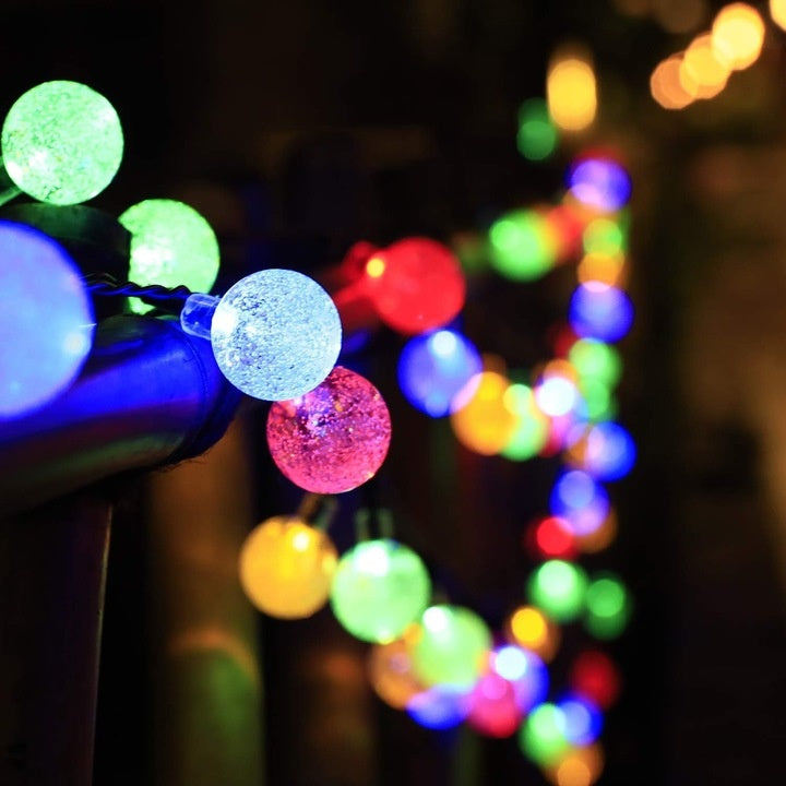 Lumini de gradina cu incarcare solara, cu globuri cristal, lungime 5m, 10 LED-uri, multicolor