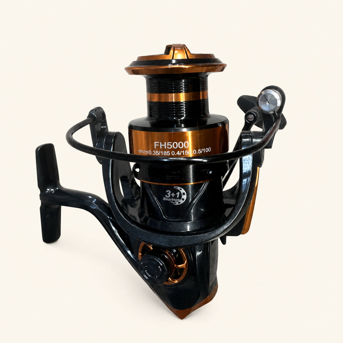 Mulineta Spinning pentru Pescuit, Model FH5000 – imagine de catalog pe fundal alb cald