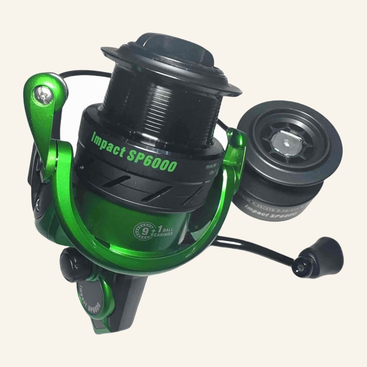 Mulineta Spinning pentru Pescuit, Model SP 6000 – imagine de catalog pe fundal alb cald
