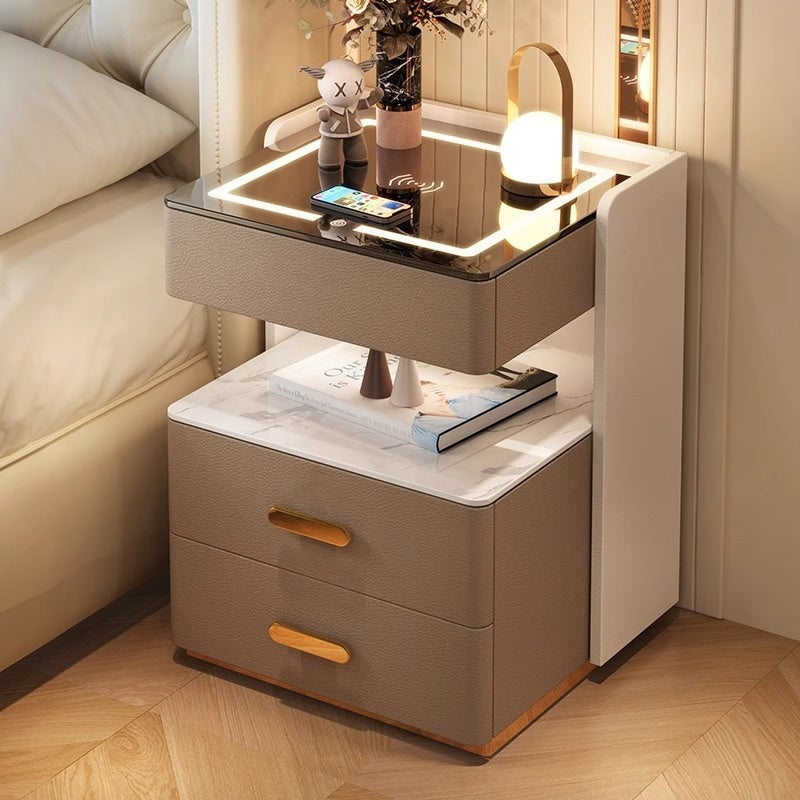 Noptiera inteligenta multifuncționala, 3 sertare, LED-uri tactile, încarcare fara fir, difuzor Bluetooth, incarcare USB, sticla securizata, marime 50x40x56cm, maro