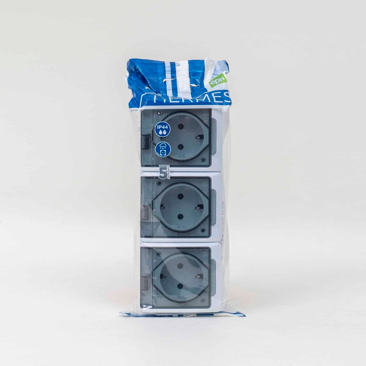 Priza tripla cu capac transparent, 16A/250V, IP44, alba