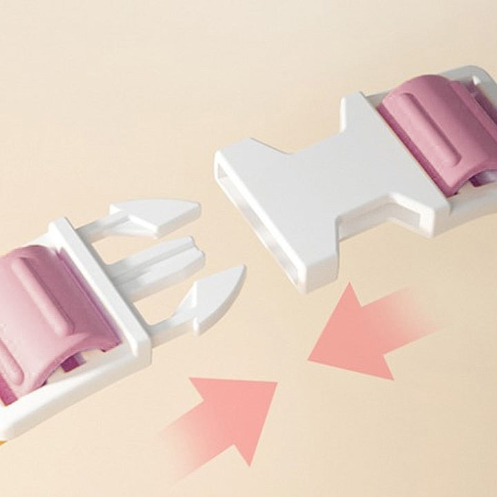 Viziera de protectie baita bebelusilor, pentru ochi si urechi, cu banda reglabila, din silicon, in forma de coroana, roz