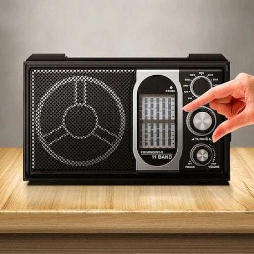 Aparat de radio, portabil, alimentare cu baterii sau la retea, cu 11 benzi de frecventa, model retro, negru/maro