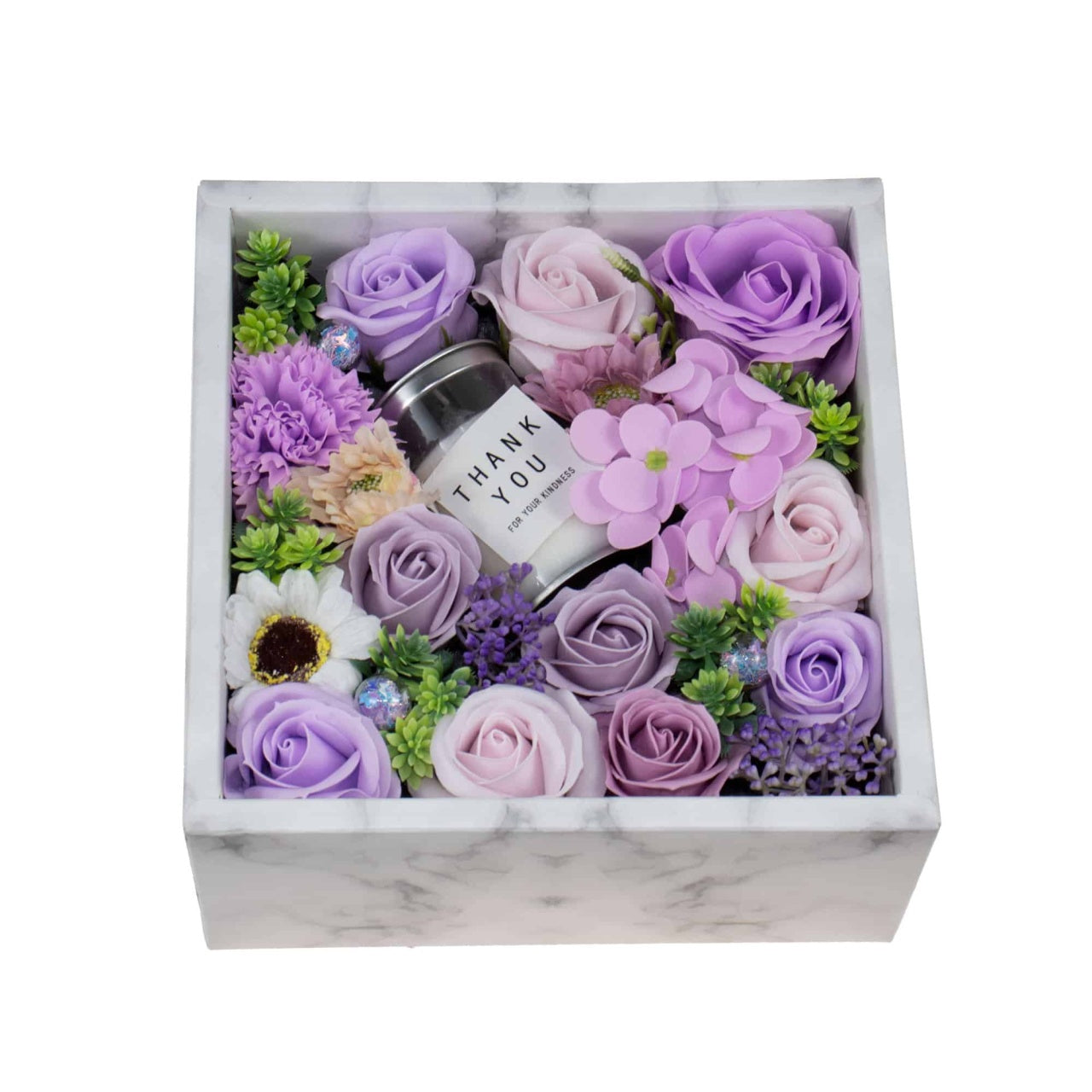 Aranjament floral cu trandafiri multicolori din sapun, cutie cu lumanare parfumata