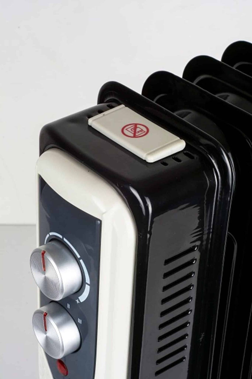 Calorifer electric 2500W, 13 elementi, 3 trepte putere, termostat reglabil, negru