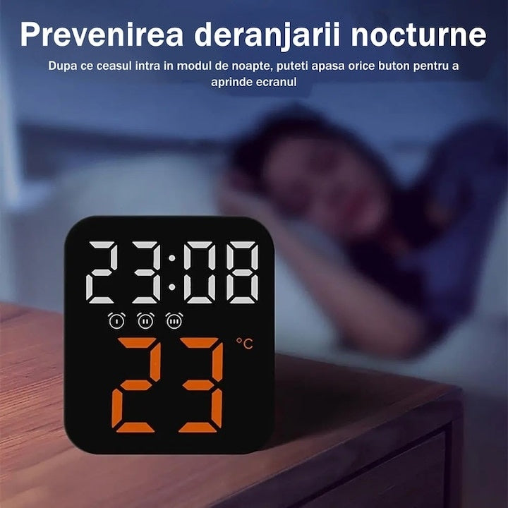 Ceas de masa, cu lumina led portocaliu, incarcare USB, alarme, calendar, temperatura, functie snooze, mod de noapte, dimensiuni 11 X 10 X 4 cm, negru/portocaliu