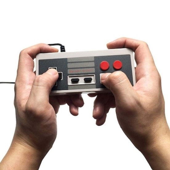Consola gaming FOXMAG24, retro cu 2 controllere, 620 de jocuri, multiplayer, cu cele mai indragite jocuri