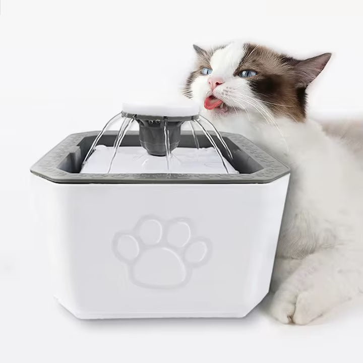 Fantana de apa ultra-silentioasa pentru animale, capacitate 2.5L, reincarcabila USB, cu filtru carbune