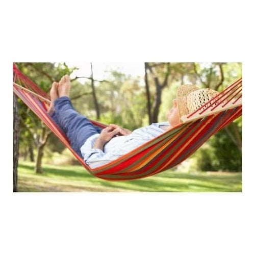 Hamac din bumbac, pentru relaxare, dimensiuni 180 x 80 cm, cu bara de lemn, greutate maxima suportata 150kg, multicolor