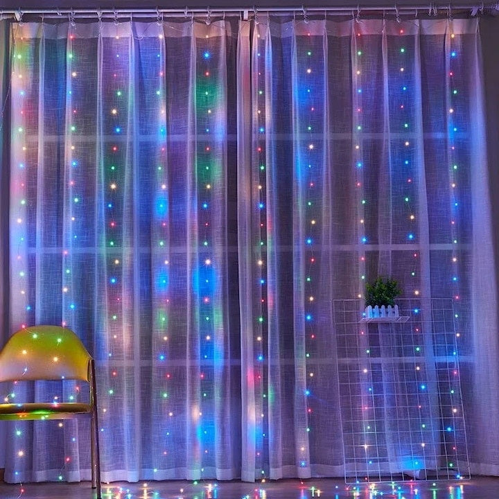 Instalatie luminoasa pentru Craciun, tip perdea, dimensiuni 3X3 m, cu 300 de LED-uri, cu telecomanda si carlige de prindere, multicolor