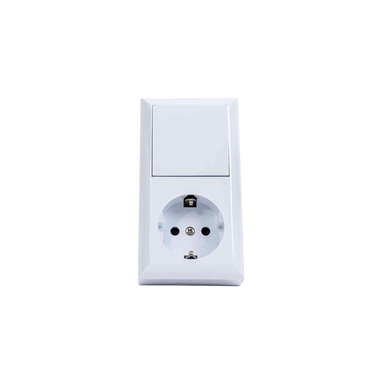 Intrerupator simplu cu priza, 16A 250V, culoare alb, dimensiuni 120x65x40 mm