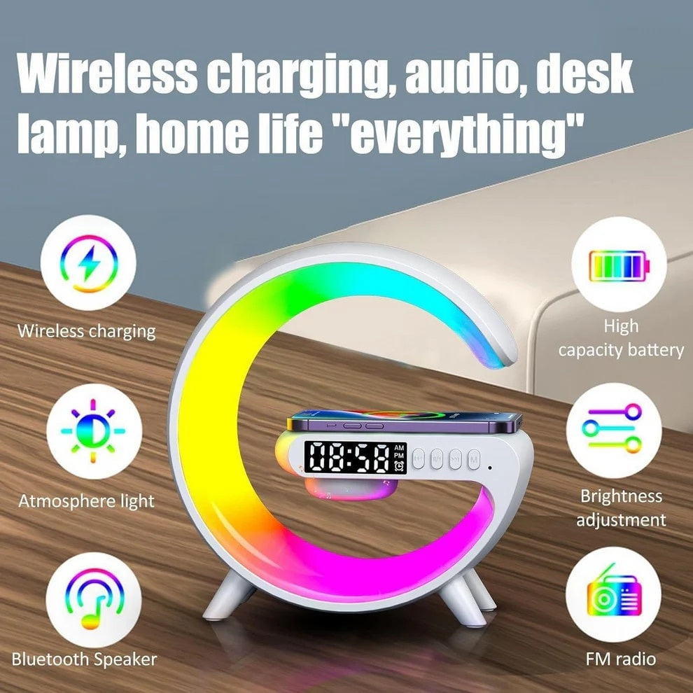 Lampa smart LED, cu functie de boxa si Incarcator Wireless rapid, cu lumini ambientale, sincronizare muzicala, Bluetooth, afisaj ceas digital, alarma, 7 tipuri de lumini colorate, alb