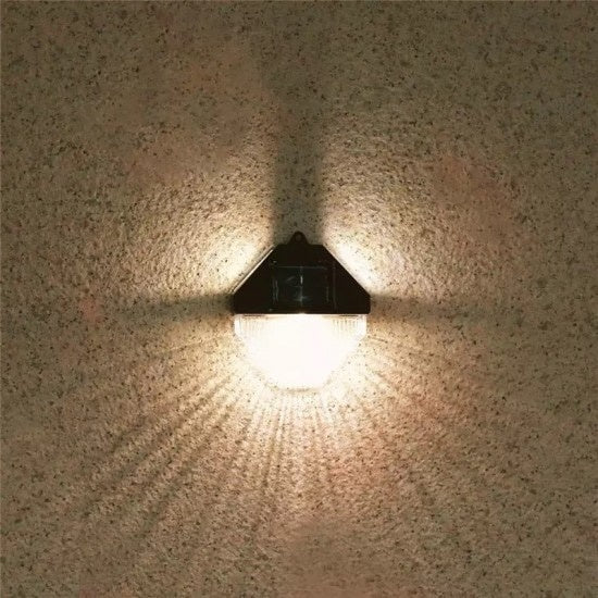 Lampa solara, cu prindere pe perete, cu senzor de lumina, impermeabila, lumina alba, alb/negru