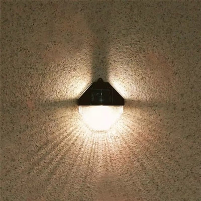 Lampa solara, cu prindere pe perete, cu senzor de lumina, impermeabila, lumina alba, alb/negru