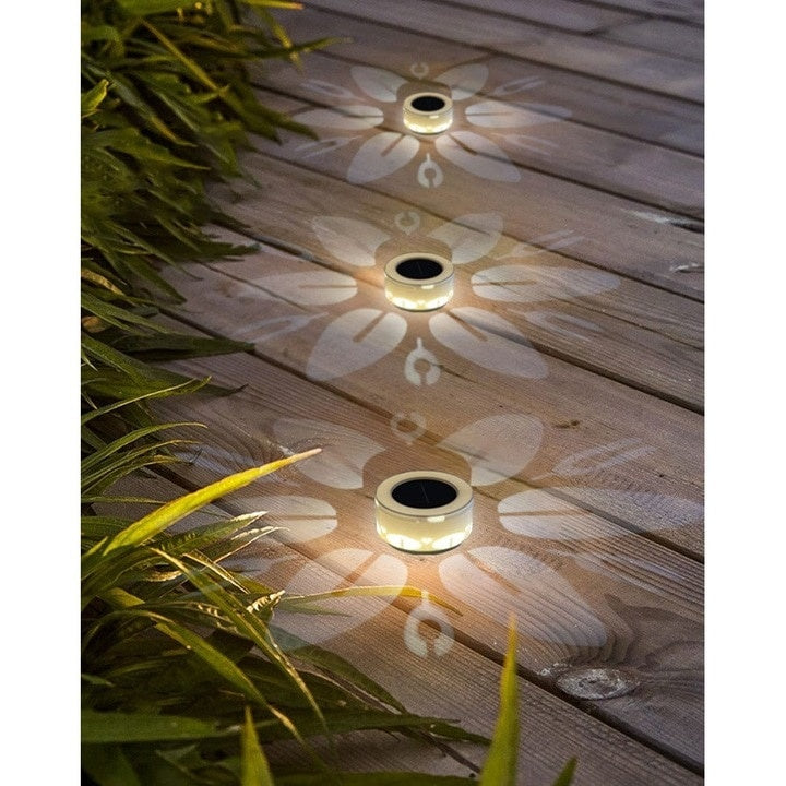 Lampa solara decorativa de exterior, compacta, rezistenta la apa IP44, putere 5W, autonomie pana la 12 ore, lumina rece, alb