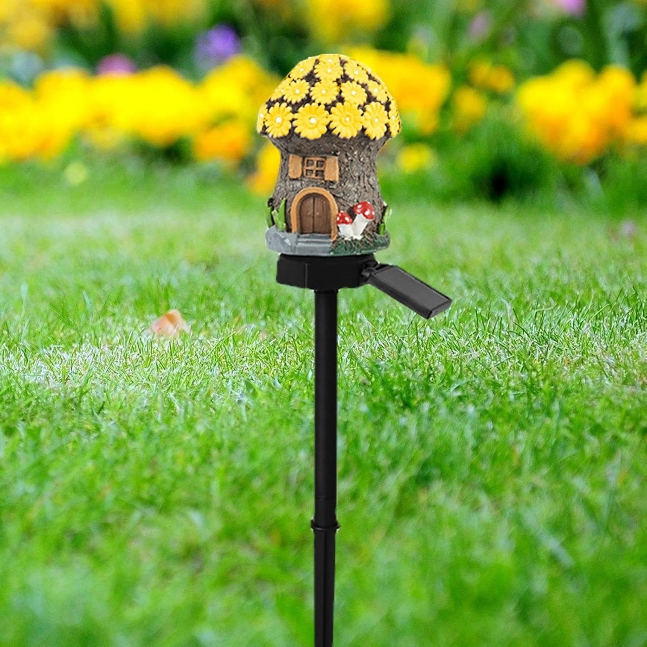 Lampa solara tip casuta de gradina, impermeabila, cu lumina calda, fixare tip tarus, din ABS, maro/galben