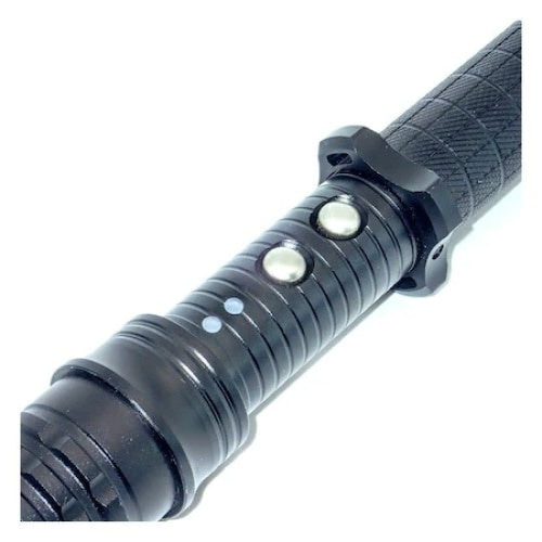 Lanterna tip baston, cu electrosoc, din aluminiu, lungime 35cm, puterea electrosocului 10.000Kw, se alimenteaza cu 2 acumulatori, negru