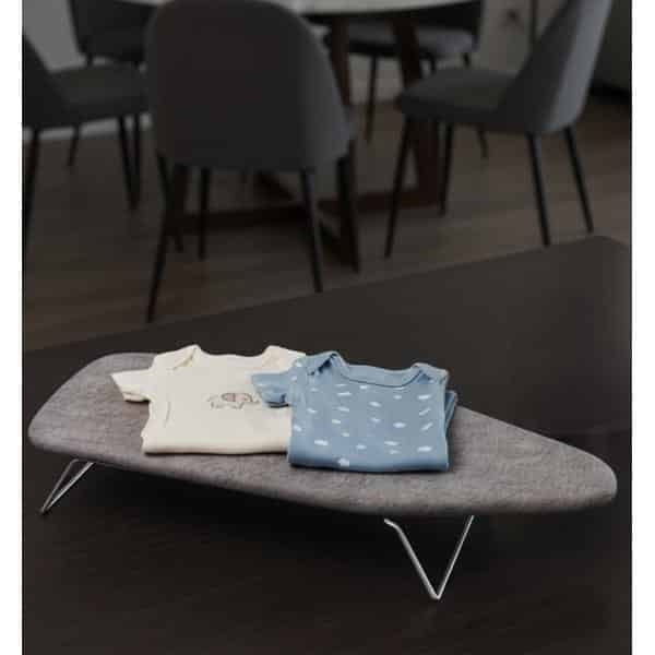 Mini masa de calcat pliabila si portabila, suprafata 33x90 cm, metal rezistent