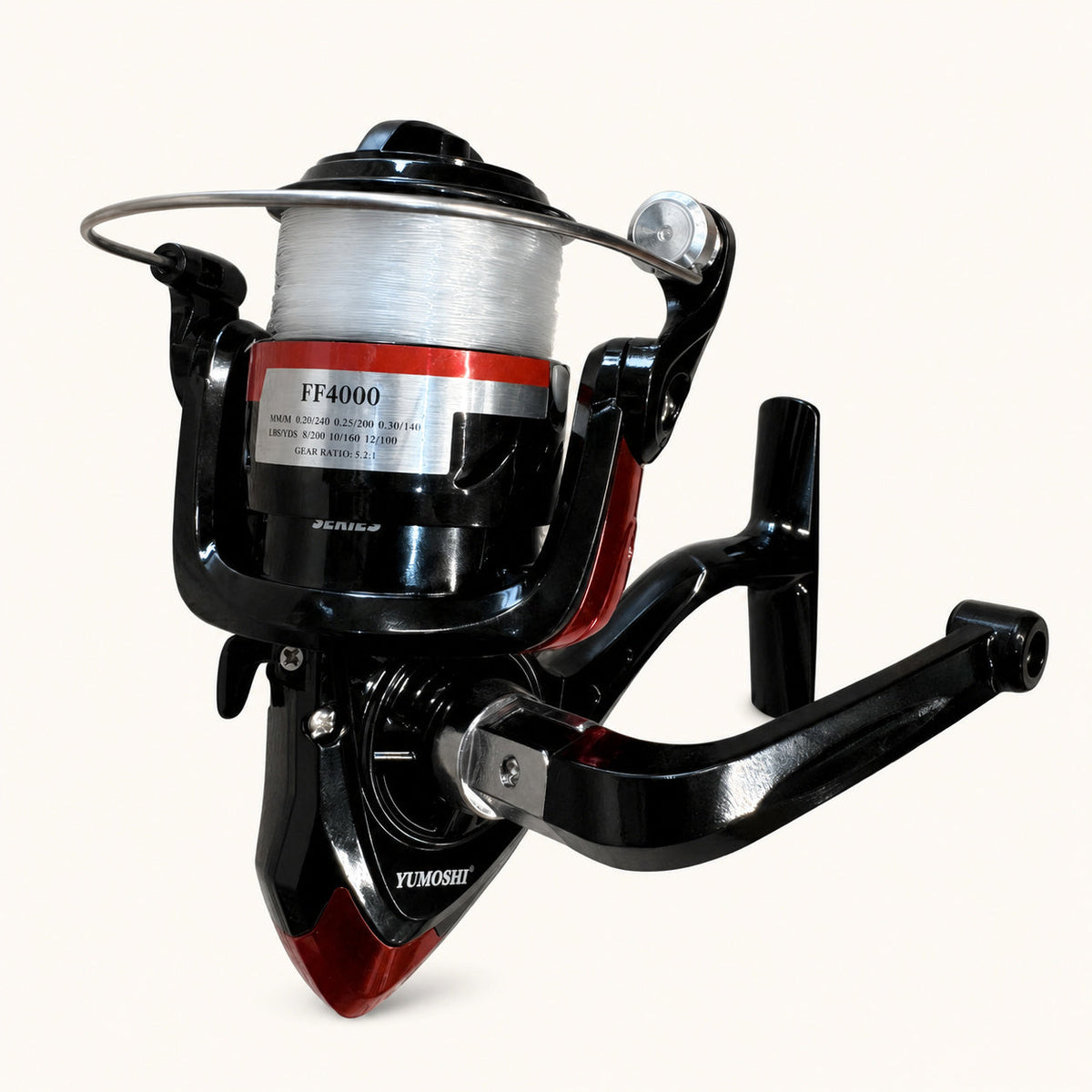 Mulineta Spinning pentru Pescuit, Model FF4000 – imagine de catalog pe fundal alb cald