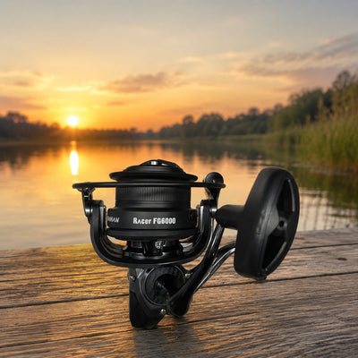 Mulineta Spinning pentru Pescuit, Model FG6000 N – imagine comercială în ambient