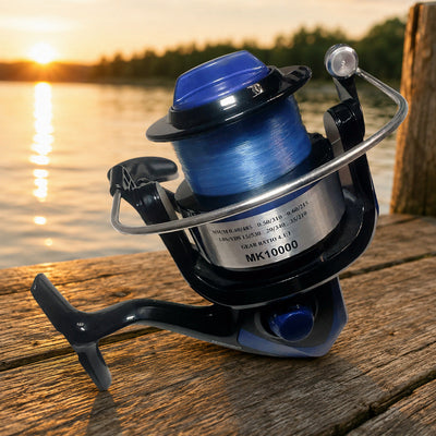 Mulineta Spinning pentru Pescuit, Model MK 10000 – imagine comercială în ambient