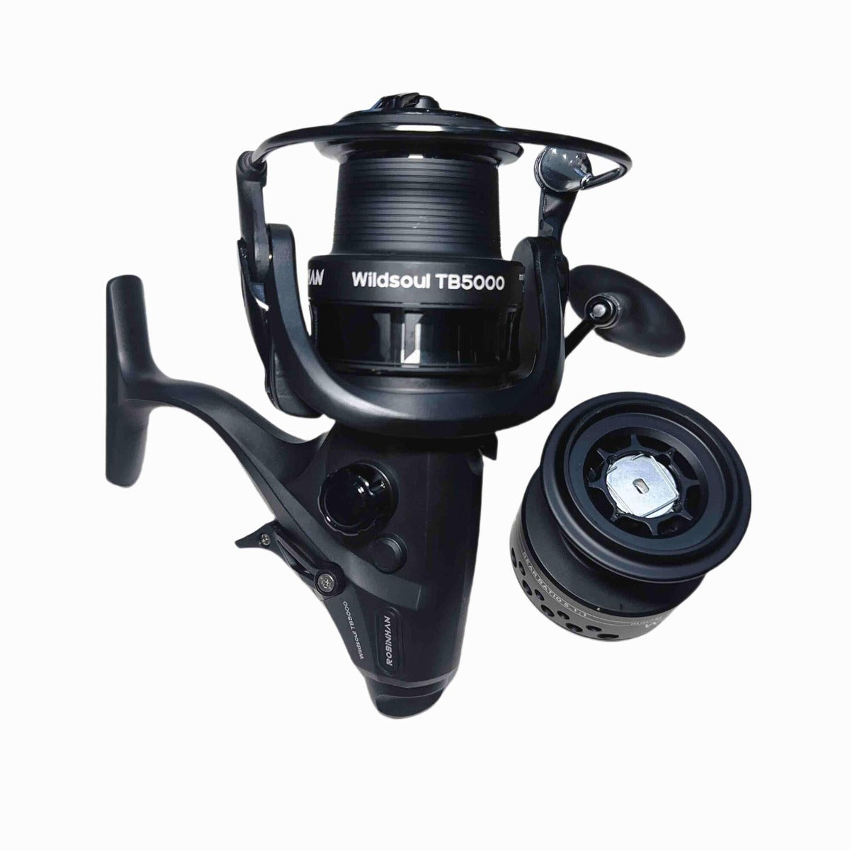 Mulineta Spinning pentru Pescuit, Model TB 5000 – imagine de catalog pe fundal alb cald