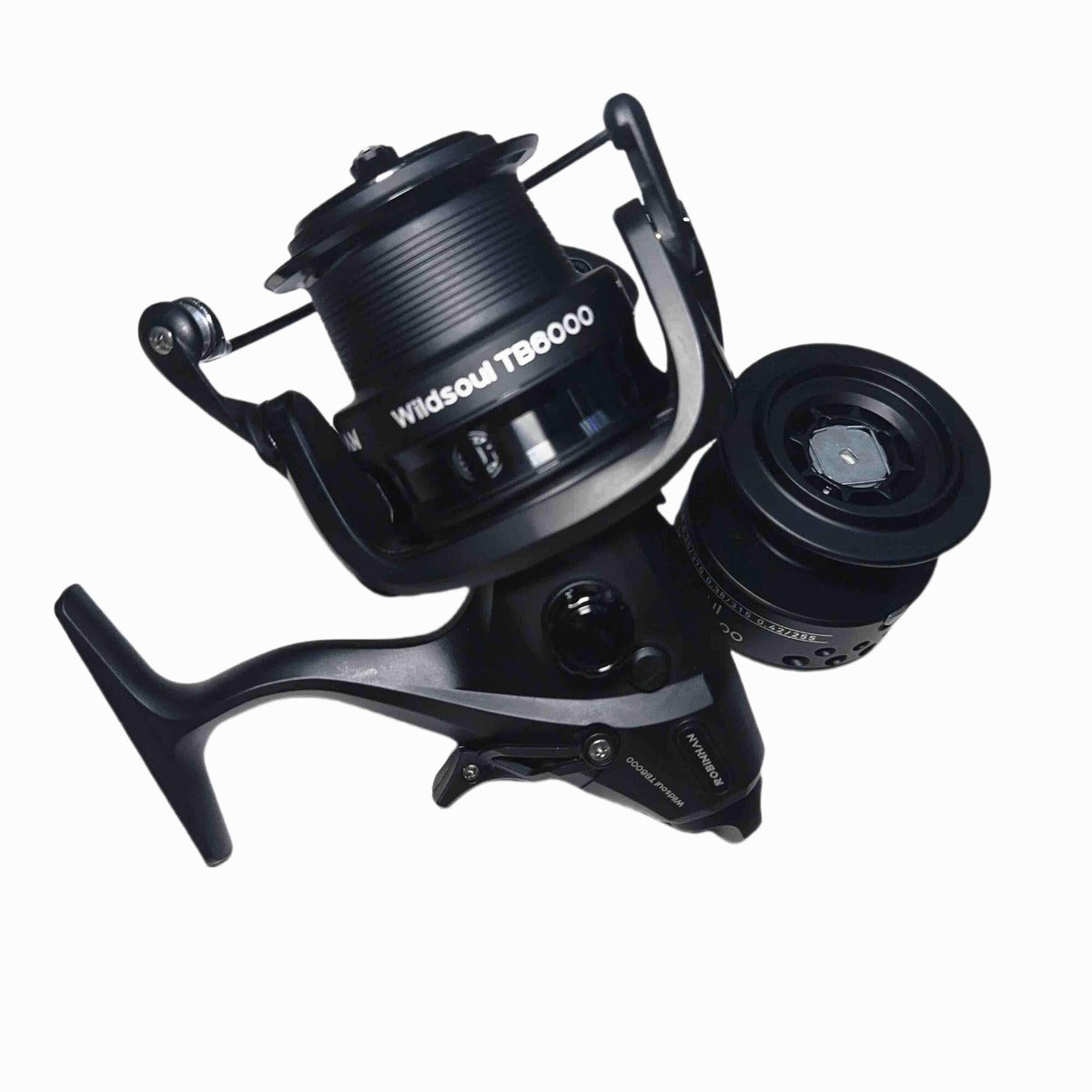 Mulineta Spinning pentru Pescuit, Model TB 6000 – imagine de catalog pe fundal alb cald