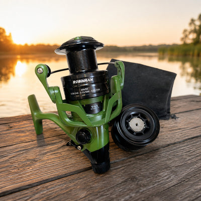 Mulineta Spinning pentru Pescuit, Model TC 5000 – imagine comercială în ambient