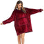 Patura cu maneci, tip hanorac lung, marime universala, din fleece captusit cu blana, cu buzunare, mansete si gluga, rosu