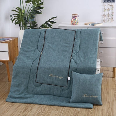 Perna si pilota, 2 in 1, dimensiuni 40 x 40 x 10 cm sau 110 x 150 cm, din material textil, cu 2 fermoare metalice bidirectionale, pentru auto, birou, living, voiaj, verde