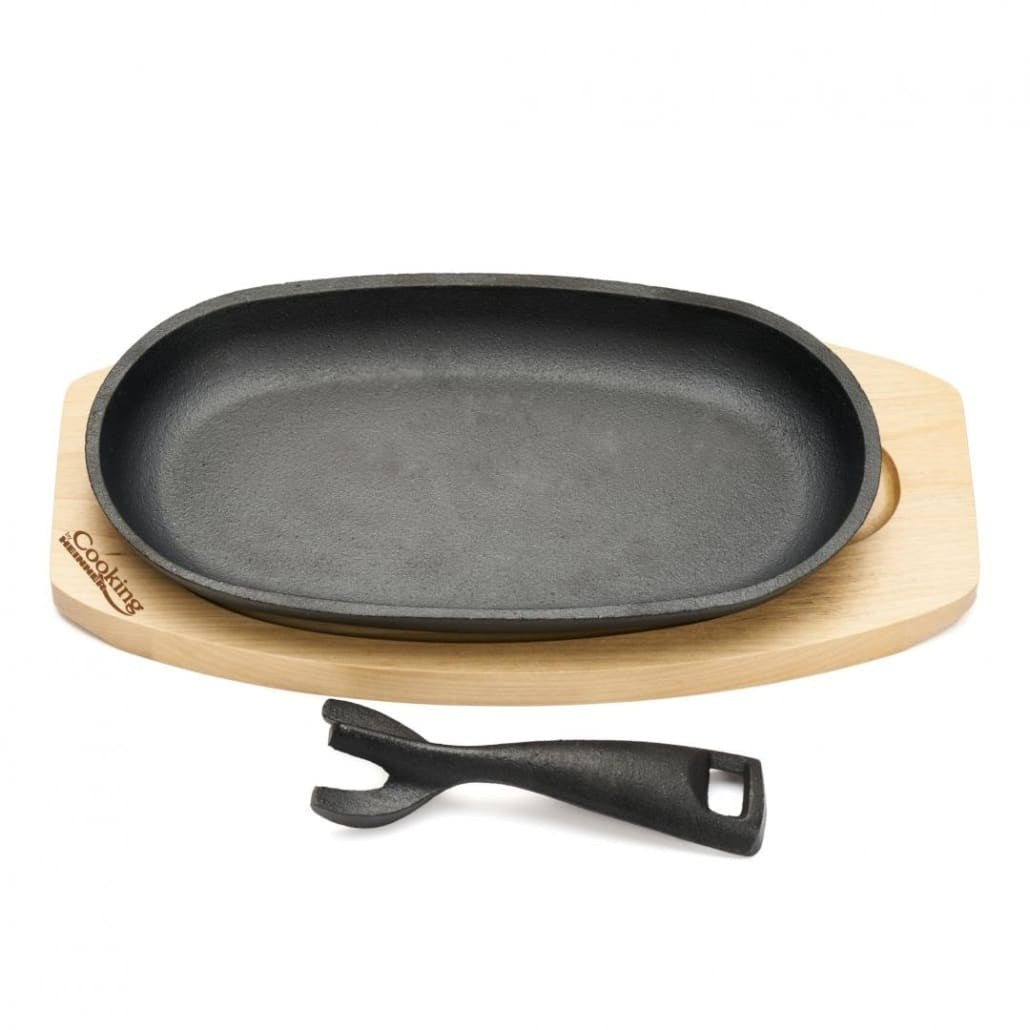 Platou oval fonta 24x14 cm cu maner detasabil si suport lemn pentru servire