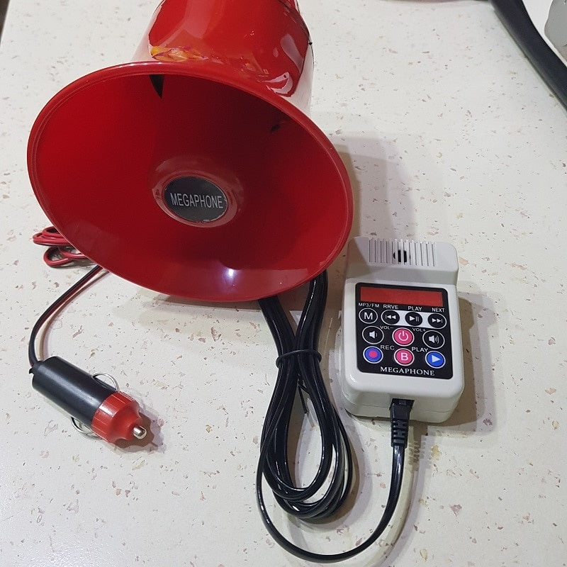 Portavoce auto cu inregistrare si slot USB, card, radio FM, 25W, adaptor 12V inclus, model CA-130AM