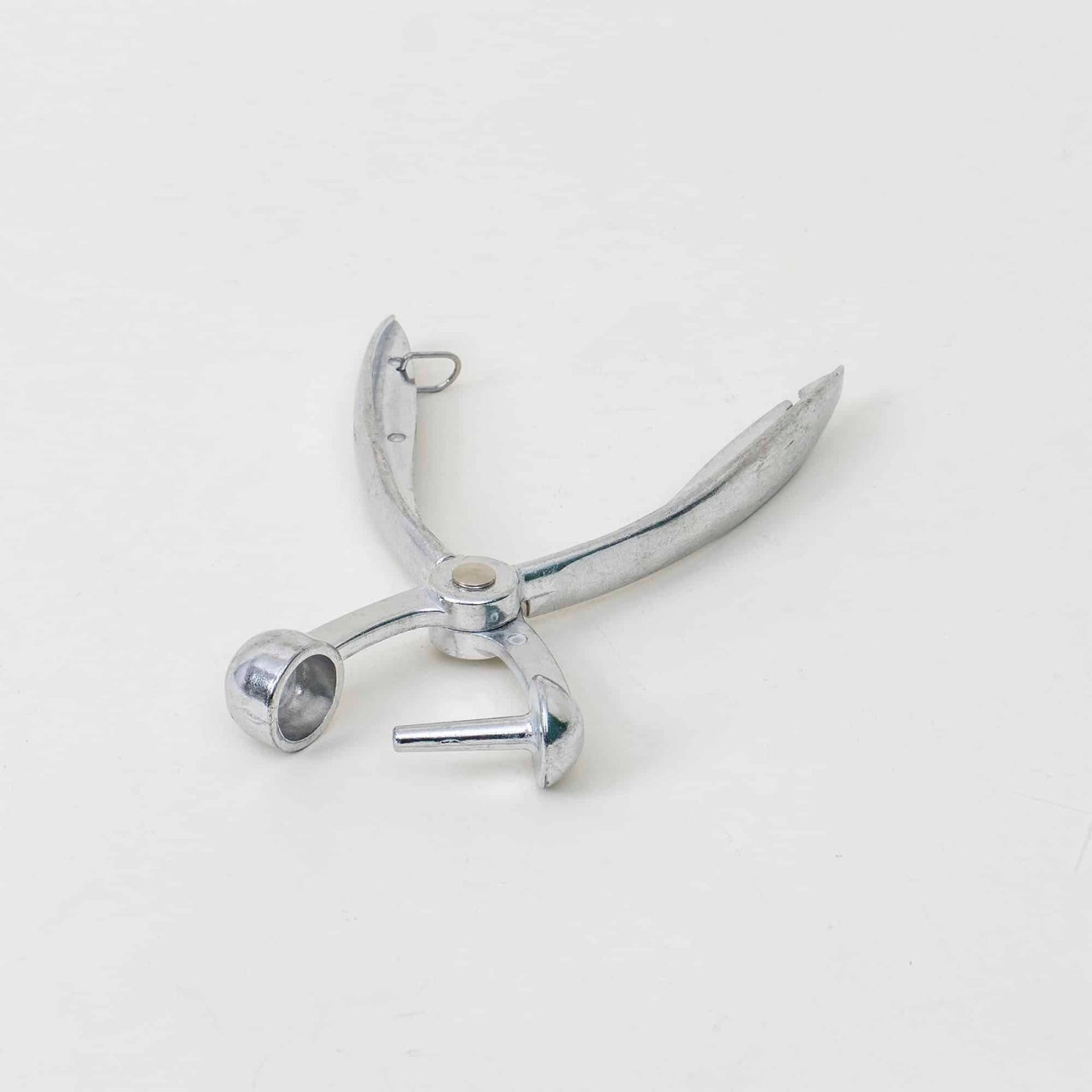 Presa pentru scos samburi, design simplu, 18 cm, pentru cirese, visine, masline