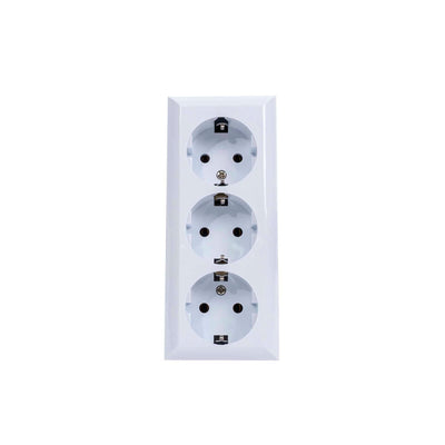 Priza tripla 16A, 250V, dimensiuni 150x65x40 mm, culoare alb