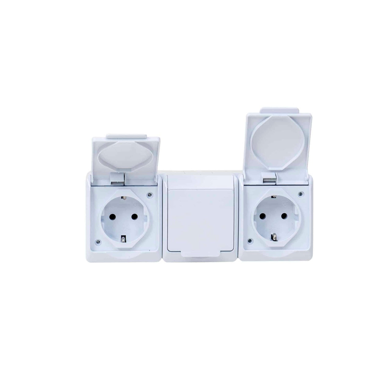 Priza tripla alba cu capac, 16A/250V, grad protectie IP44