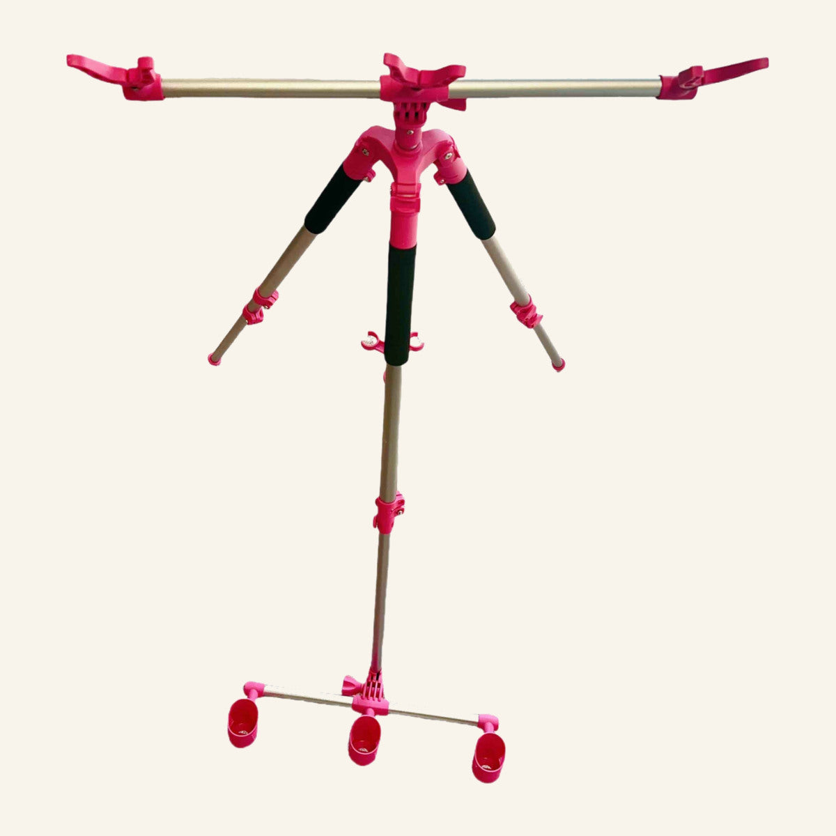 Rod Pod Pliabil pentru Lansete de Pescuit, Roz/Negru – imagine de catalog pe fundal alb cald