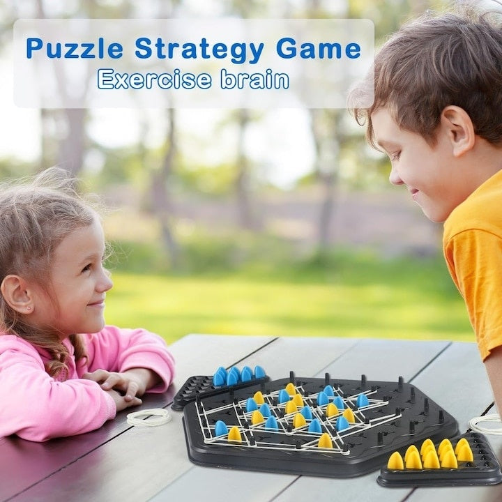 Sah international triangular, ideal pentru serile in familie, joc interactiv pentru copii si adulti, strategie si distractie pentru familie, negru/multicolor