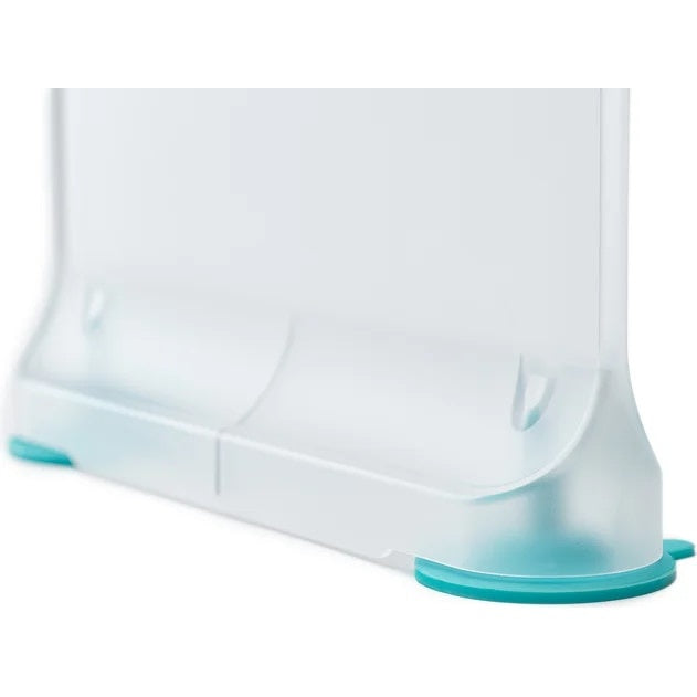Set 2 rafturi organizator pentru frigider, din plastic rezistent, cu ventuze de prindere din silicon, dimensiuni 20x15x5 cm, transparent