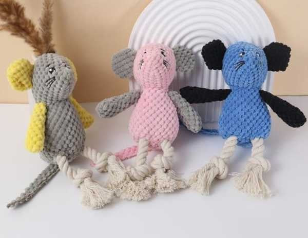 Set 3 jucarii de plus pentru caini, animale, diverse culori