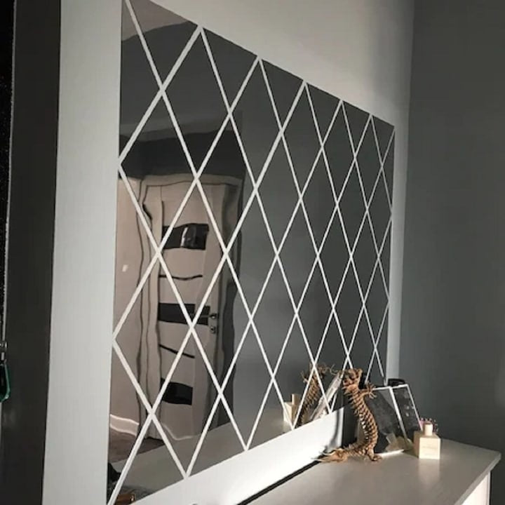 Set 64 oglinzi acrilice autoadezive, din PVC, pentru decorarea peretilor, montaj usor pe diverse suprafete, 3D, reutilizabil, argintiu