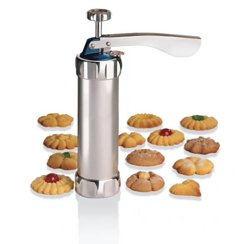 Set presa biscuiti si fursecuri FOXMAG24, 12 accesorii incluse