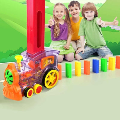 Trenulet de jucarie, tip domino, cu 80 de piese multicolore, functionare pe baterii, aranjare automata, din plastic, multicolor